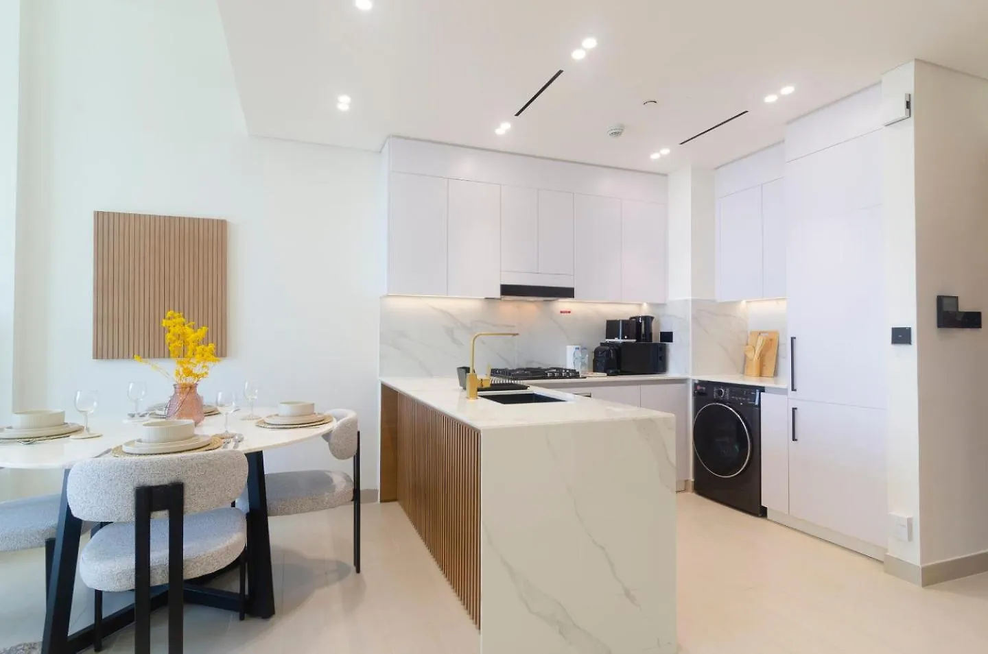 Binghatti Amber Dubai Förenade Arabemiraten